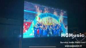 Maxischermo 6x4 metri per proiezione Europei di calcio a Saronno – MGMusic Service